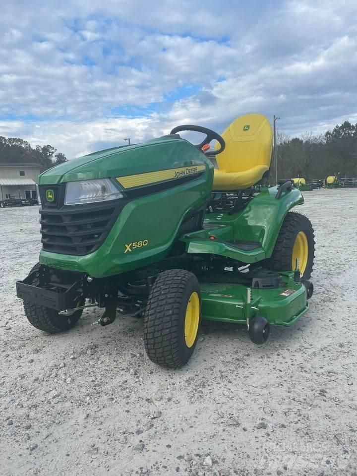 John Deere X580 Rijmaaiers