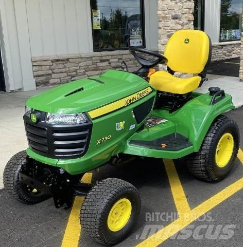 John Deere X730 Compacttrekkers