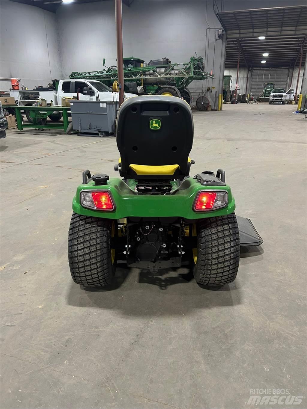 John Deere X730 Compacttrekkers