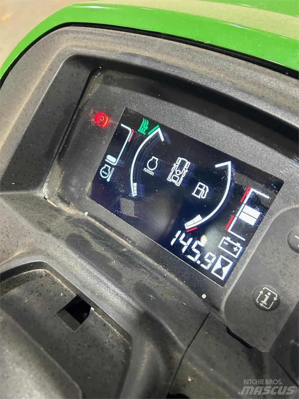 John Deere X730 Compacttrekkers