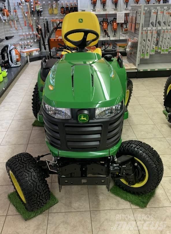 John Deere X739 Compacttrekkers