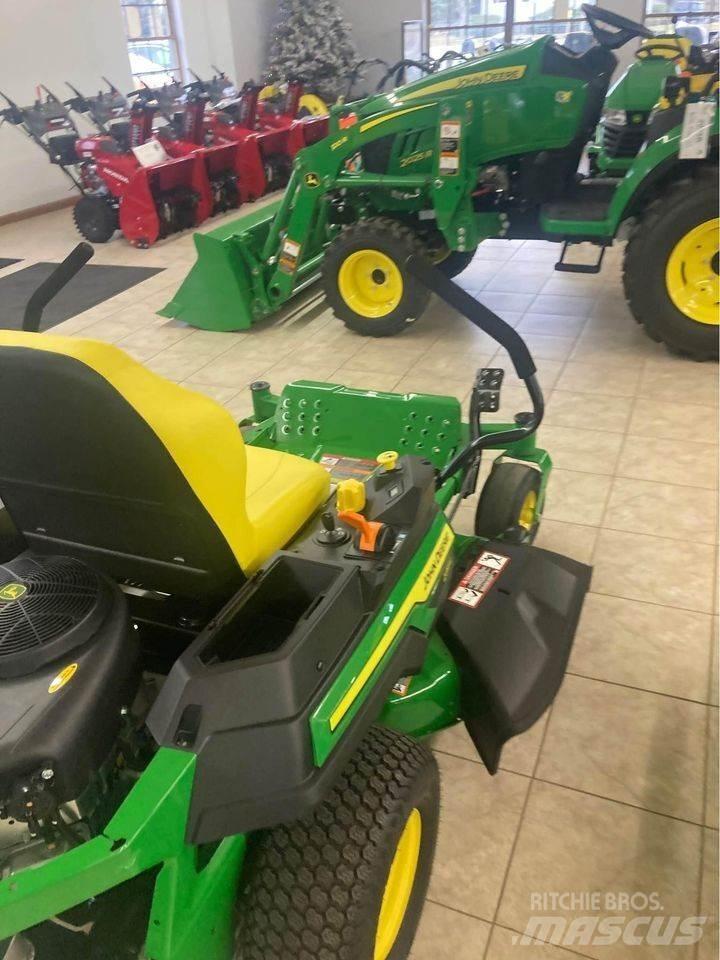 John Deere Z315E Zero-turn grasmaaiers