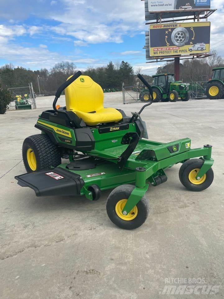 John Deere Z325E Zero-turn grasmaaiers