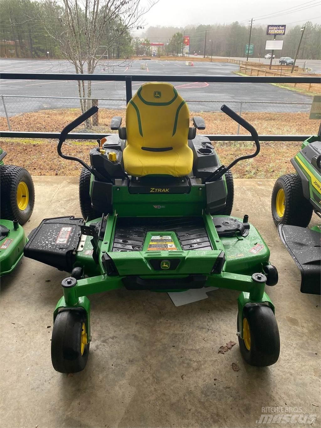 John Deere Z330R Zero-turn grasmaaiers