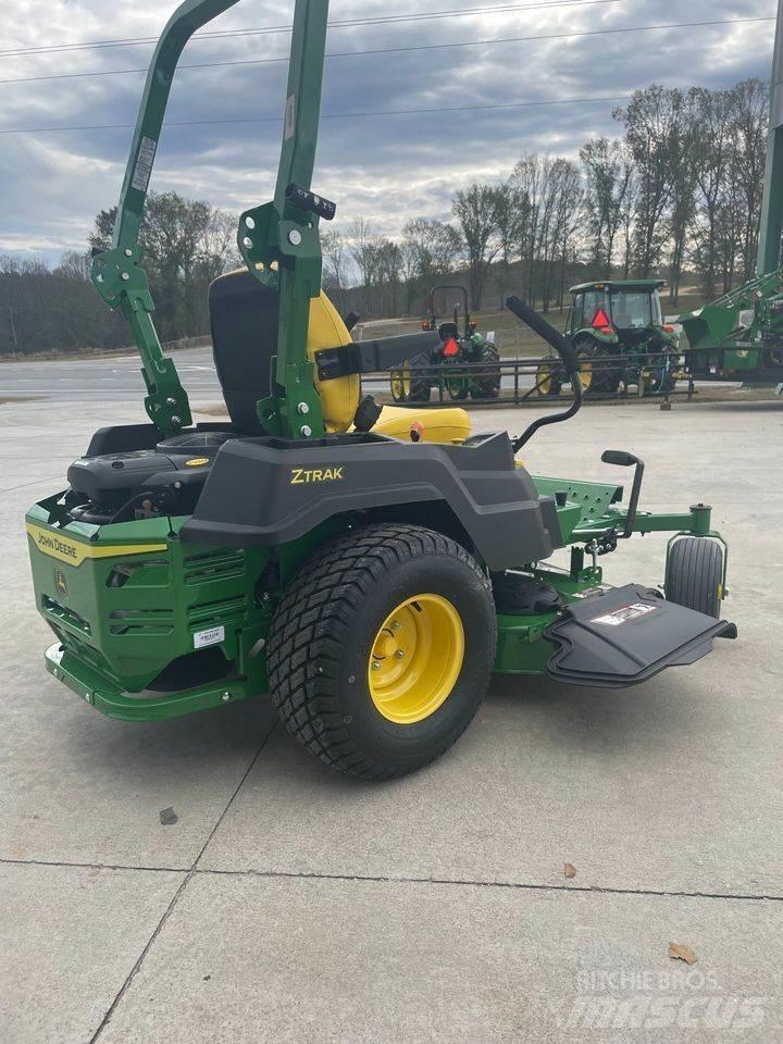 John Deere Z515E Zero-turn grasmaaiers