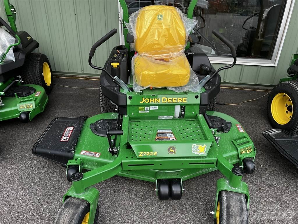 John Deere Z720E Zero-turn grasmaaiers