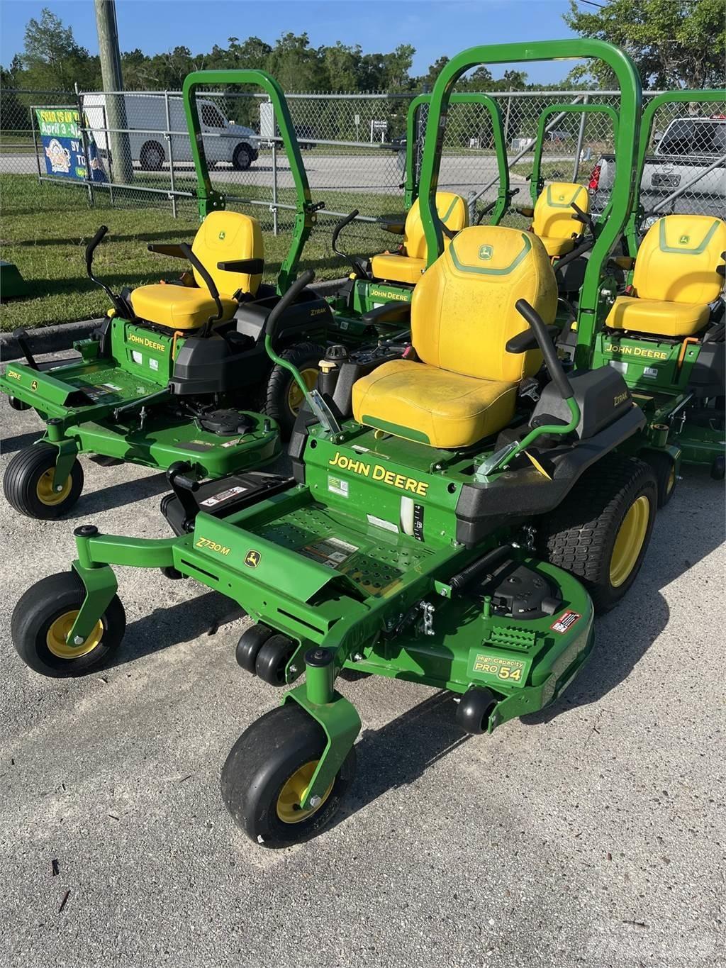 John Deere Z730 Zero-turn grasmaaiers