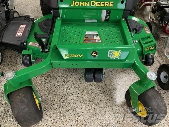 John Deere Z730M Zero-turn grasmaaiers