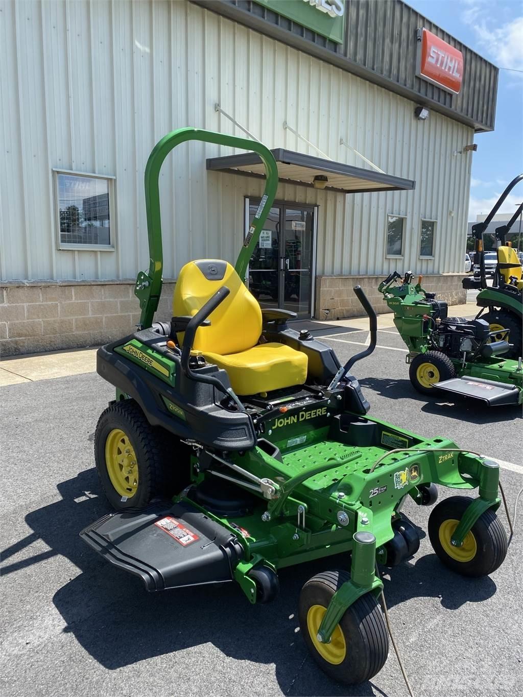 John Deere Z920M Zero-turn grasmaaiers