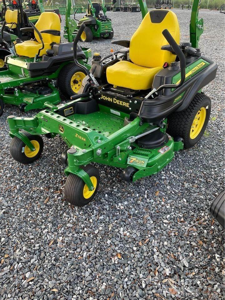John Deere Z920M Zero-turn grasmaaiers