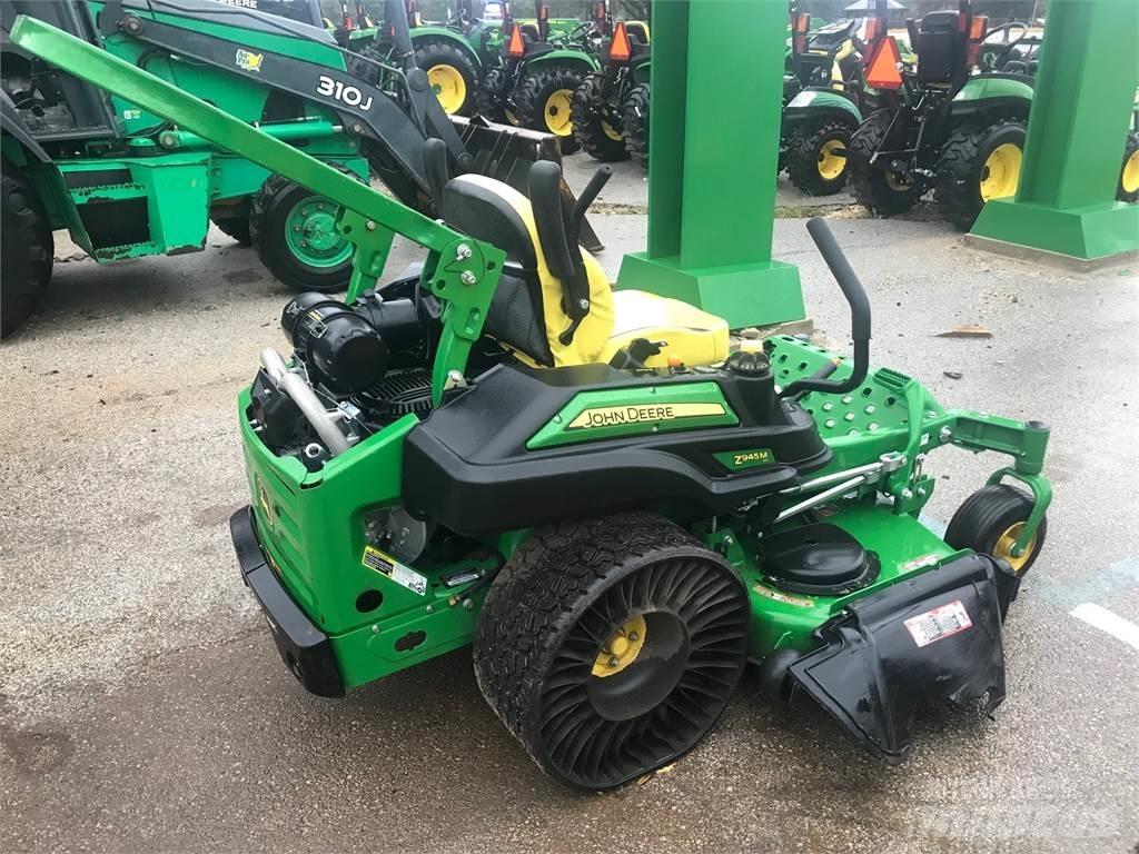 John Deere Z945M Zero-turn grasmaaiers