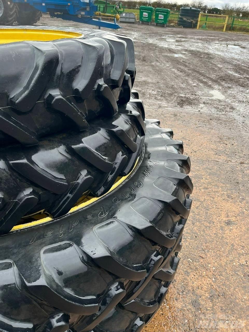  Row Crop Wheels Banden, wielen en velgen