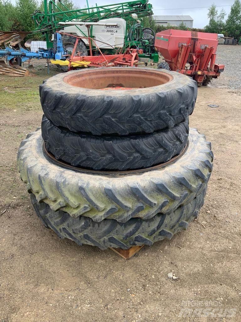  Row Crop Wheels Banden, wielen en velgen