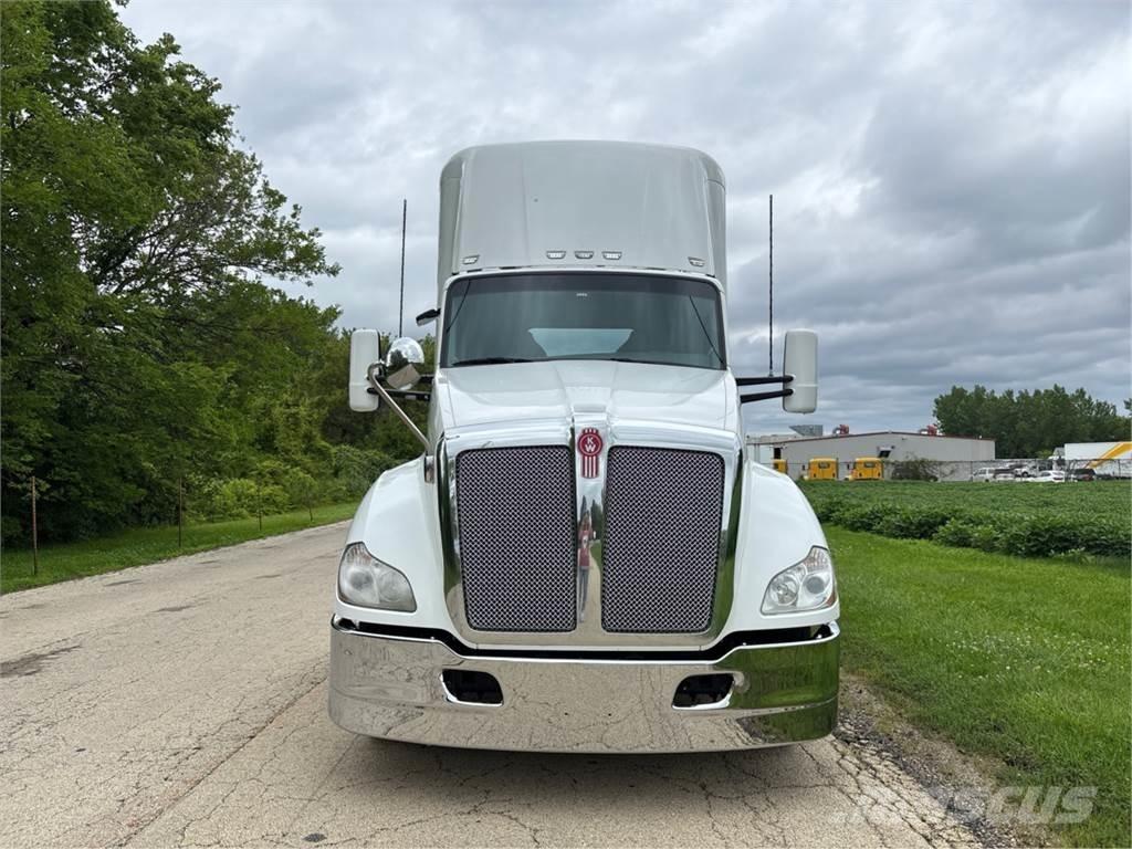 Kenworth T680 Trekkers
