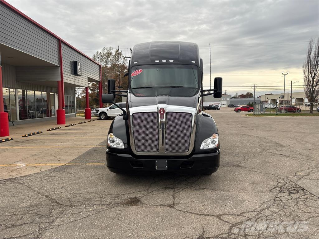 Kenworth T680 Trekkers
