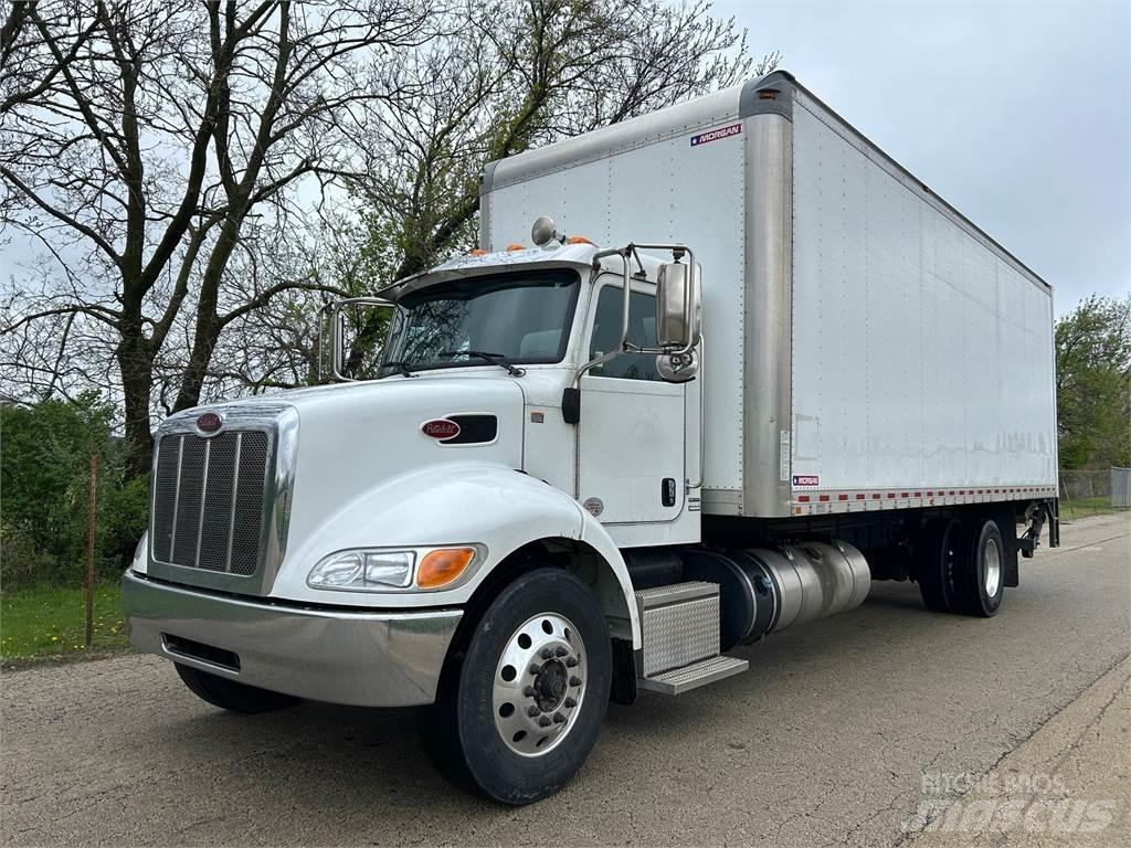 Peterbilt 337 Bakwagens met gesloten opbouw