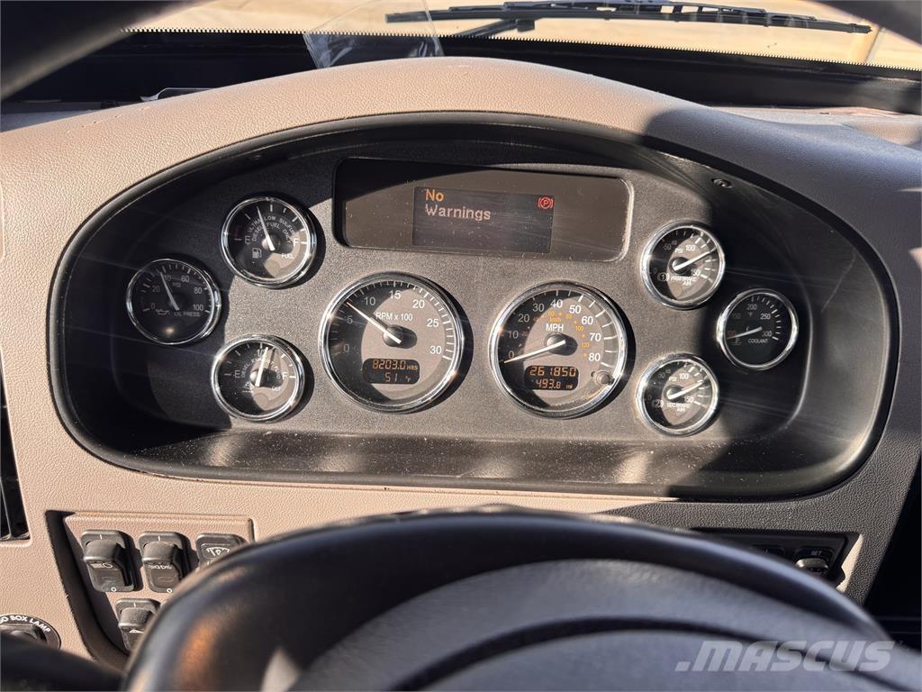 Peterbilt 337 Bakwagens met gesloten opbouw