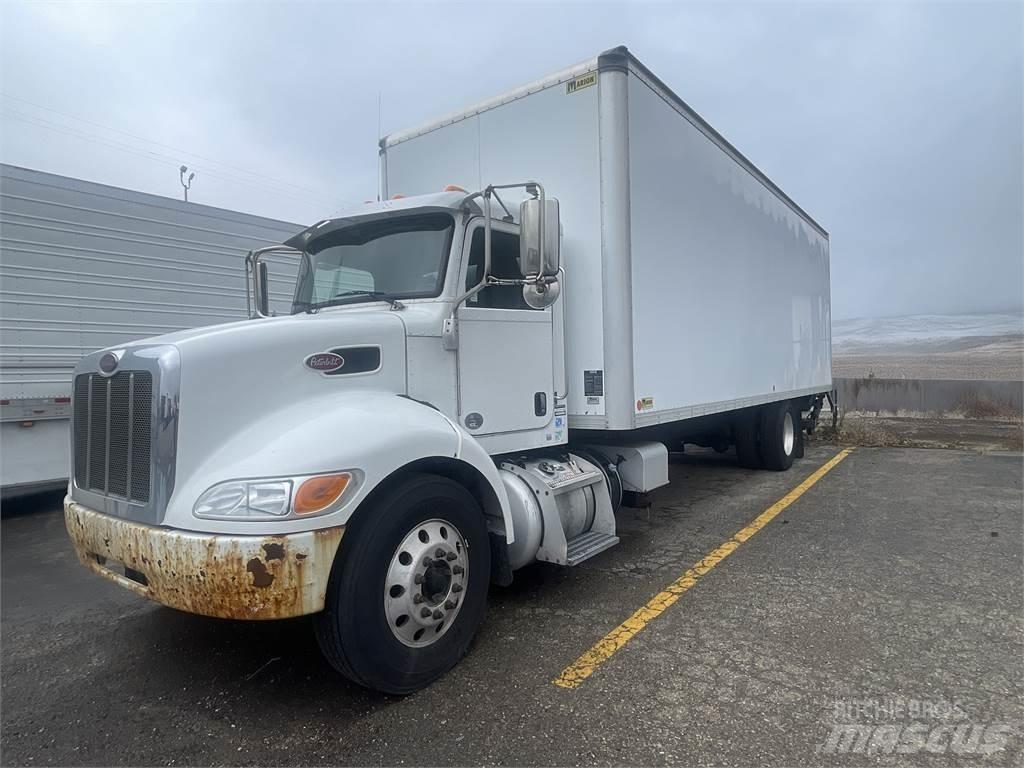 Peterbilt 337 Bakwagens met gesloten opbouw