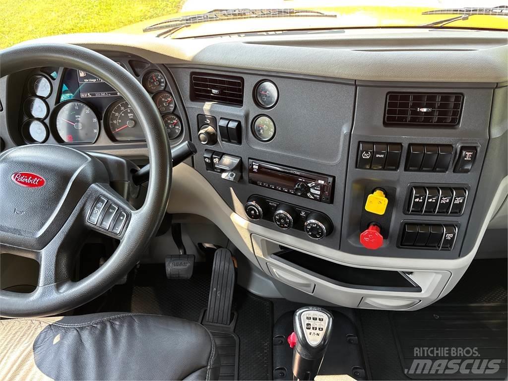 Peterbilt 567 Trekkers