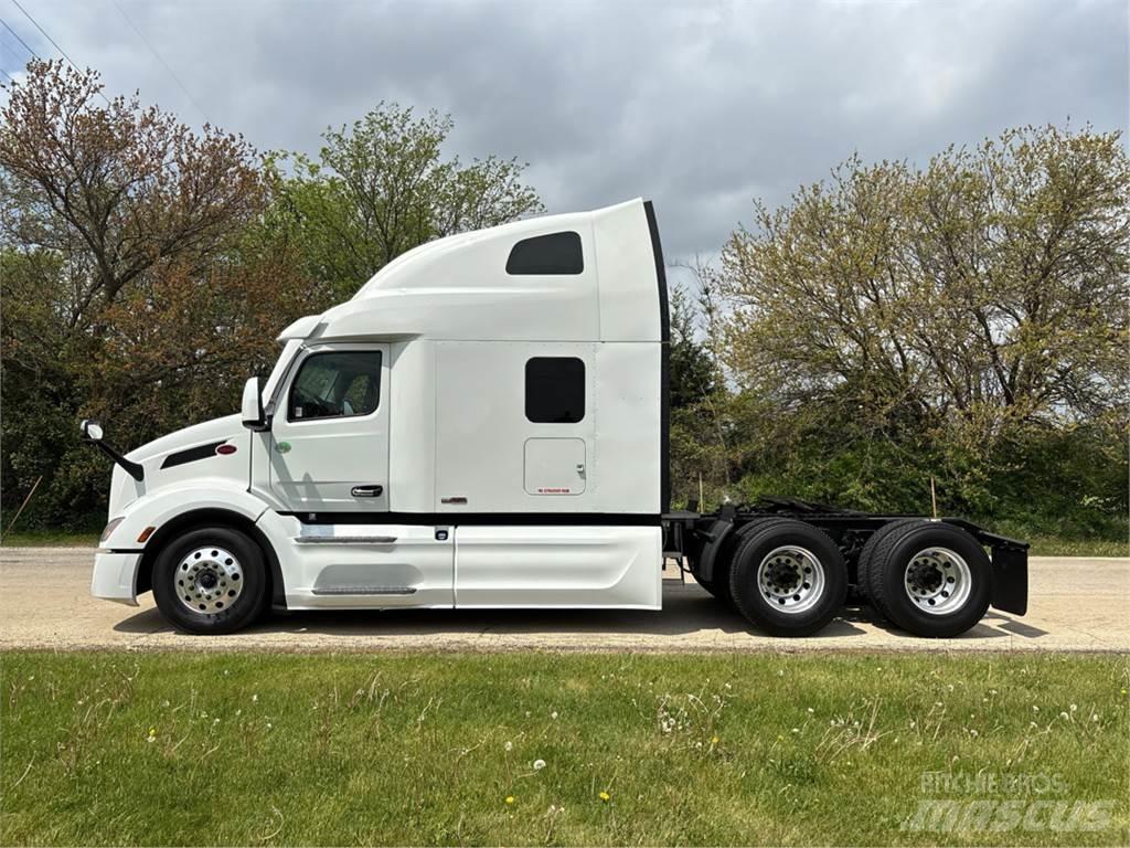 Peterbilt 579 Trekkers