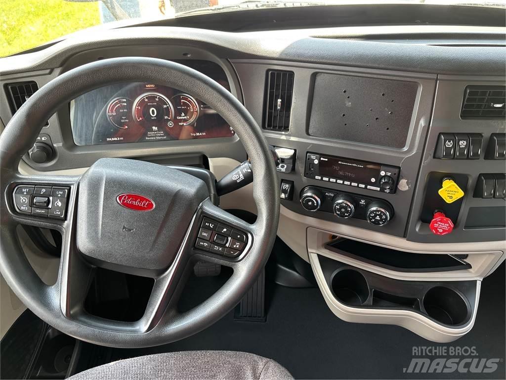 Peterbilt 579 Trekkers