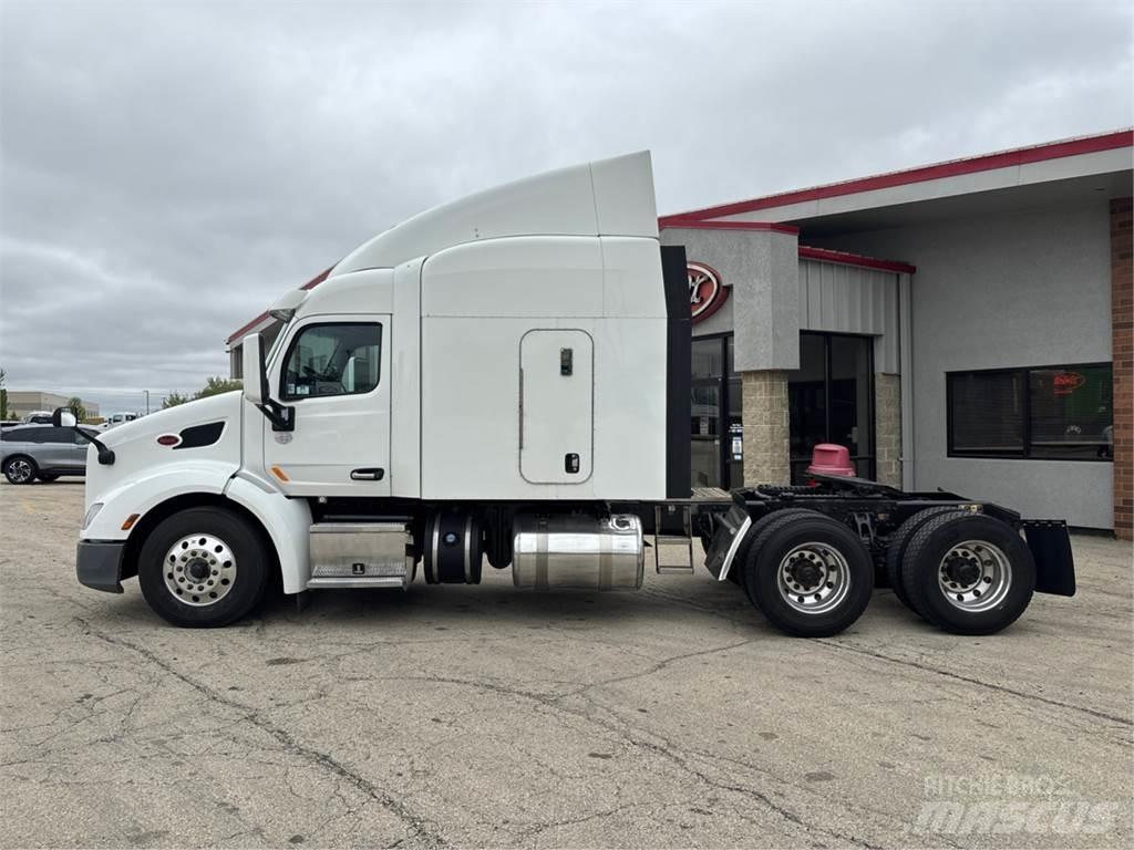 Peterbilt 579 Trekkers