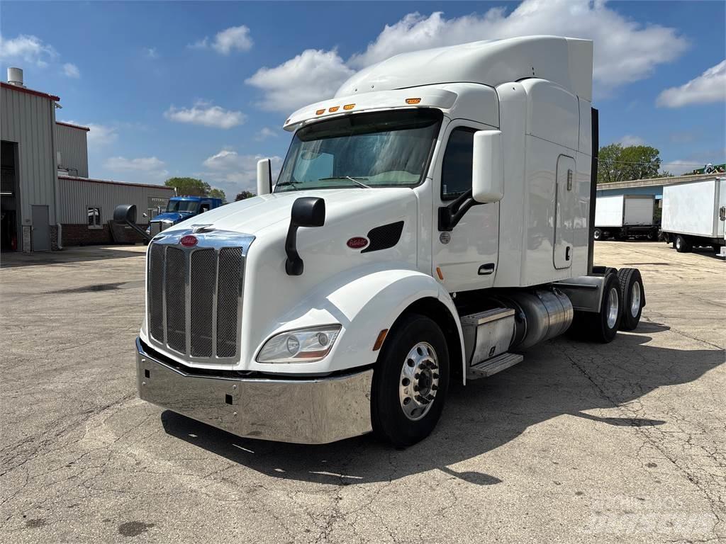 Peterbilt 579 Trekkers