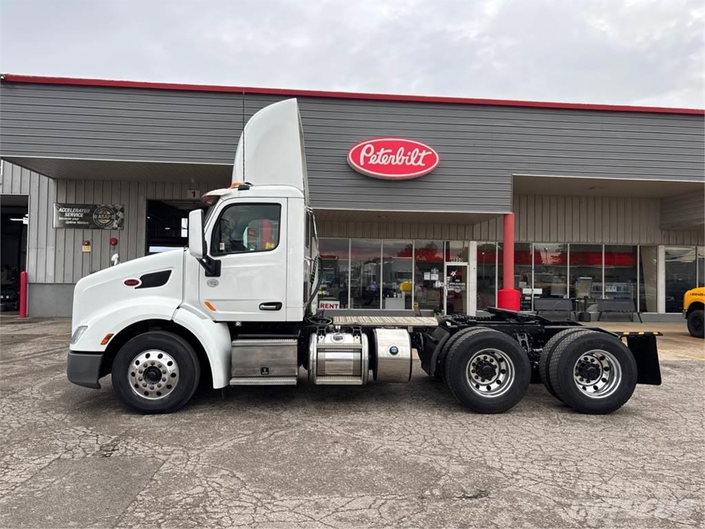 Peterbilt 579 Trekkers