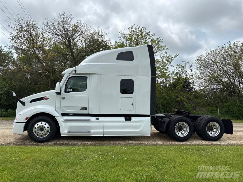 Peterbilt 579 Trekkers