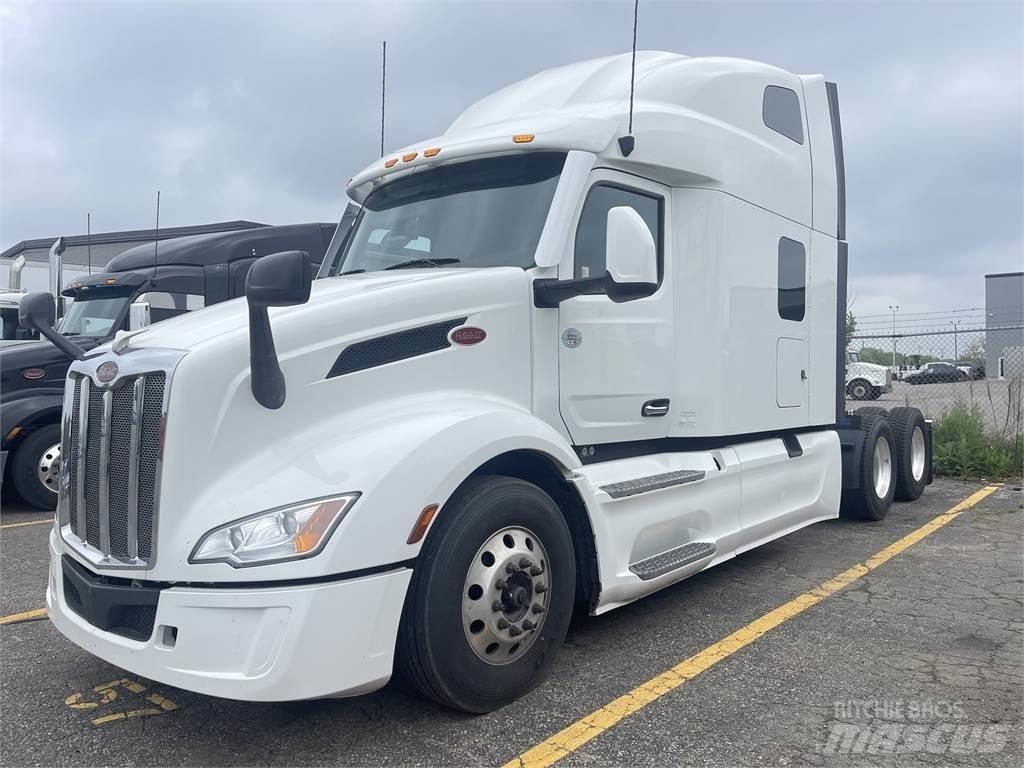 Peterbilt 579 Trekkers