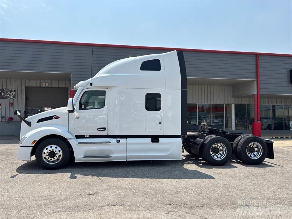 Peterbilt 579 Trekkers