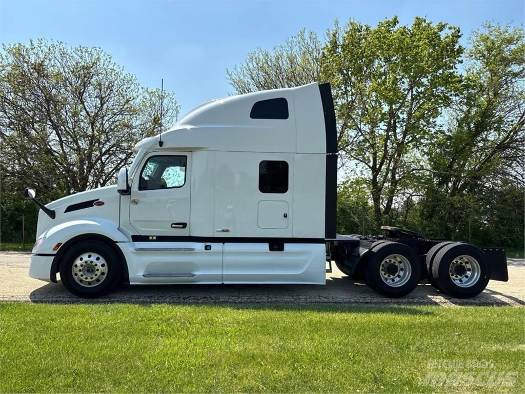 Peterbilt 579 Trekkers