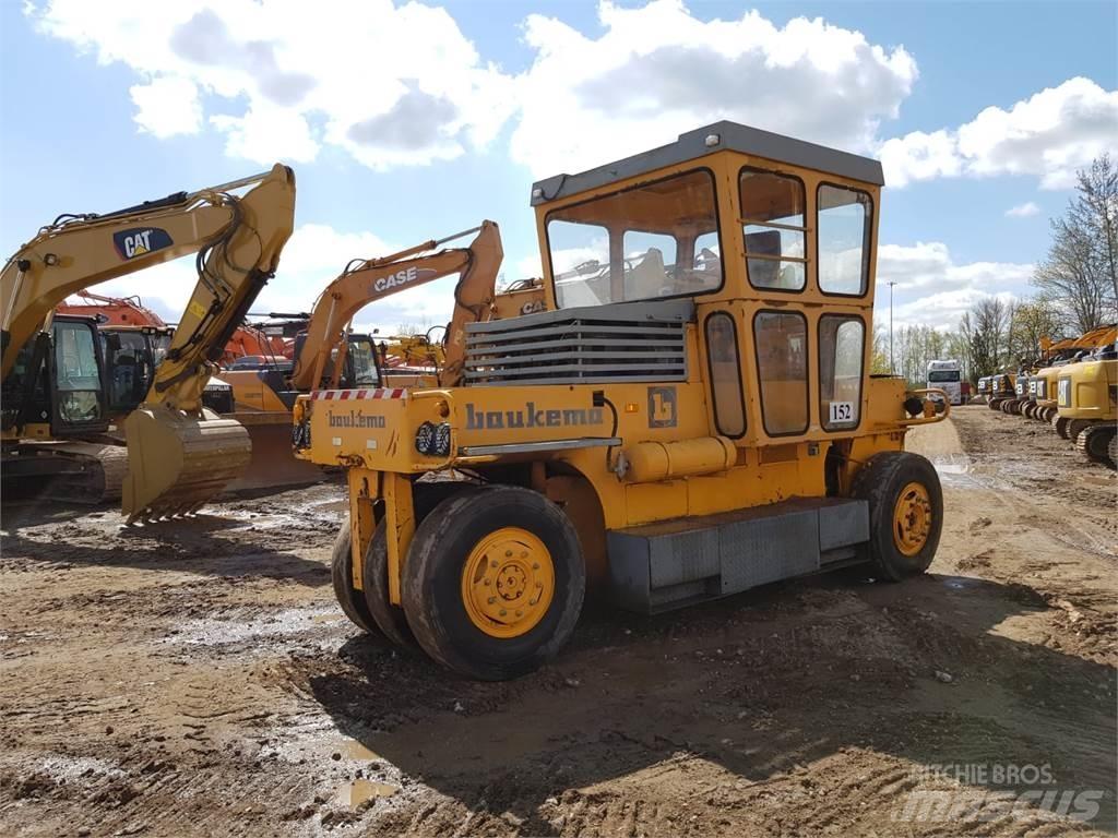 Bomag SGW-17 Bandenwalsen