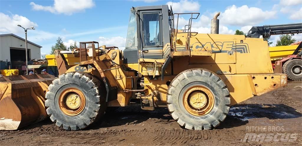 CASE 921 B Wielladers