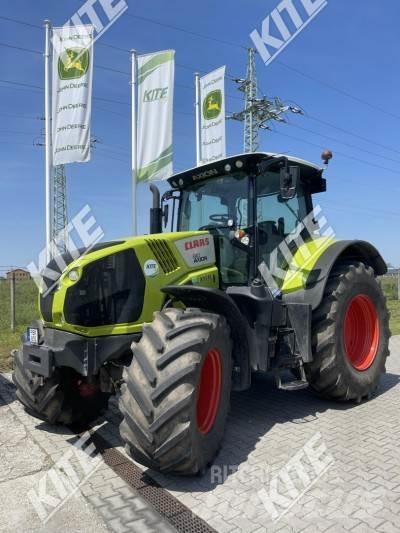 CLAAS Axion 810 Tractoren