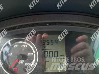 CLAAS Axion 820 Tractoren