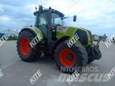 CLAAS Axion 820 Tractoren
