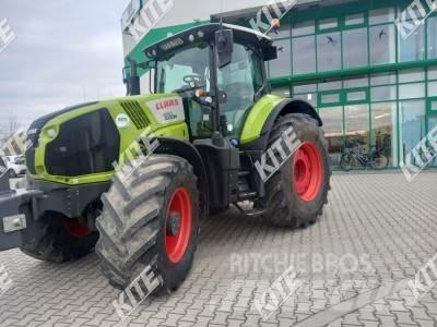 CLAAS Axion 850 Tractoren