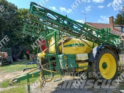 John Deere 732 Getrokken spuitmachines