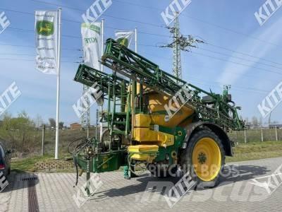 John Deere 832/18i Getrokken spuitmachines