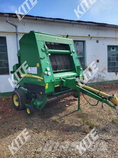 John Deere 852 Ronde-balenpersen