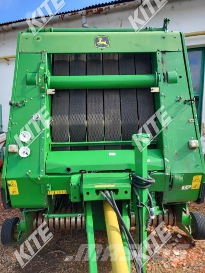 John Deere 852 Ronde-balenpersen