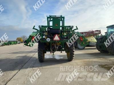 John Deere M740i Getrokken spuitmachines