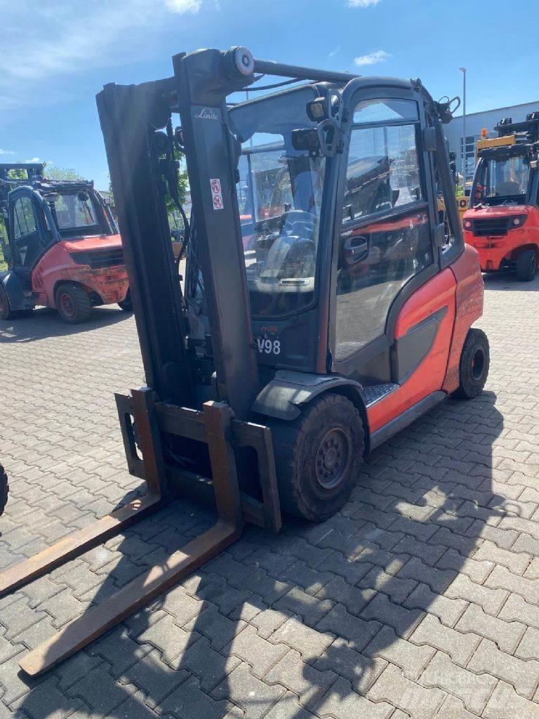 Linde H 35 T-01 LPG heftrucks