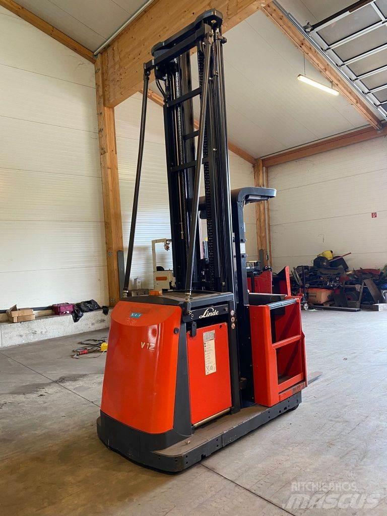 Linde V 12-02 Orderpicker voor hoog niveau