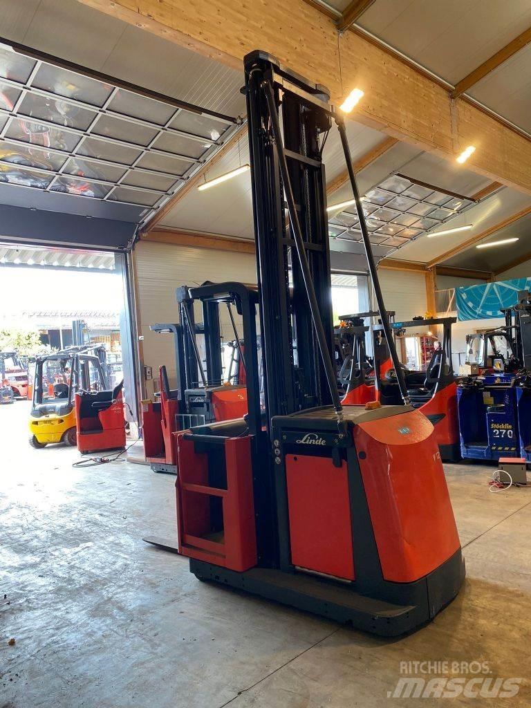 Linde V 12-02 Orderpicker voor hoog niveau