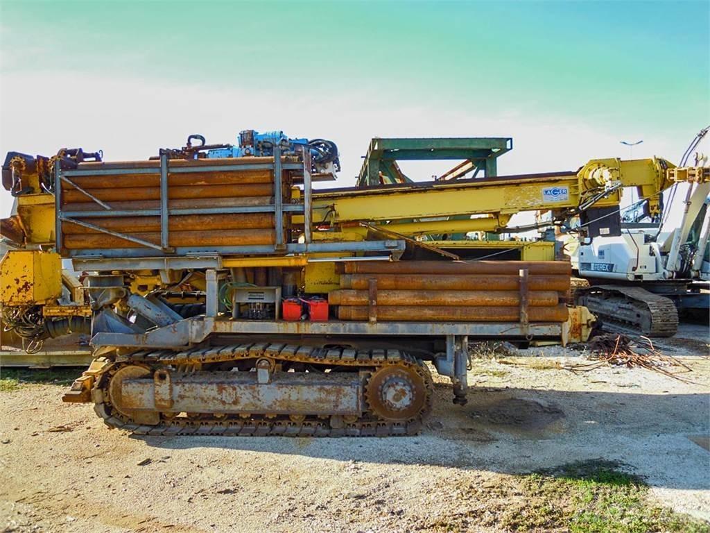 Atlas Copco Mustang 13-F3 Surface drill rigs