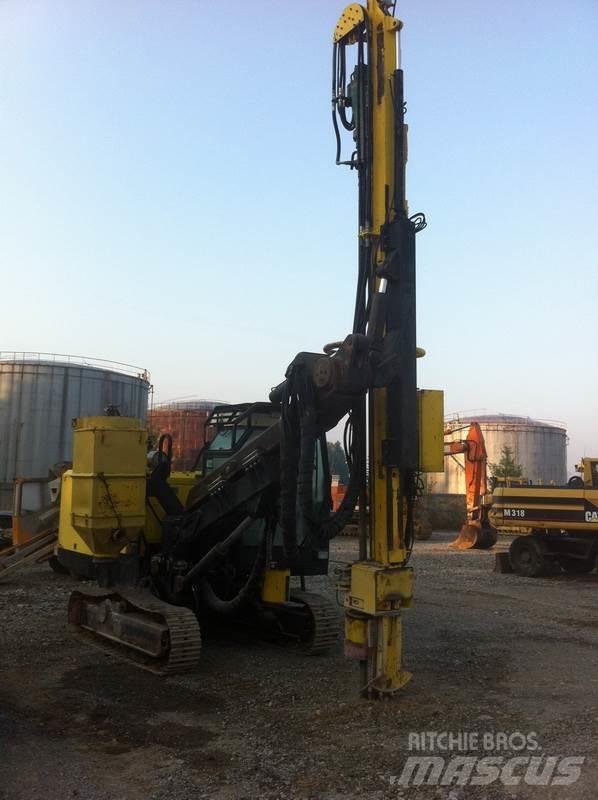 Böhler DTC 118 Surface drill rigs