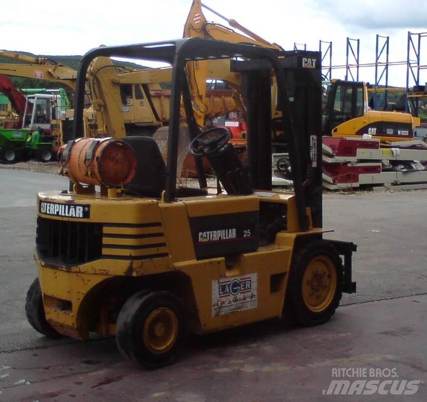 CAT GP25-2 LPG heftrucks