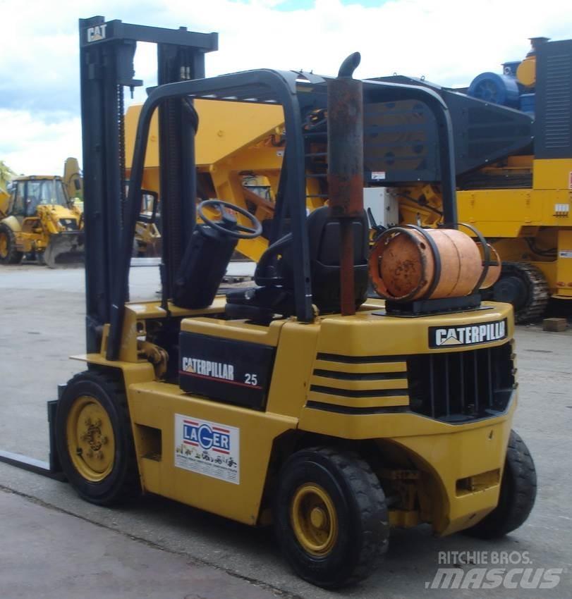 CAT GP25-2 LPG heftrucks
